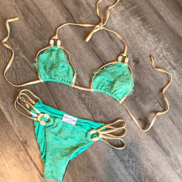 Beach Bunny Other - Beach Bunny Lace bikini 👙 🐰